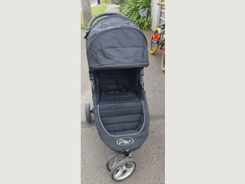 Image 1 of 7