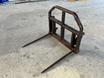 Image 1 of 3