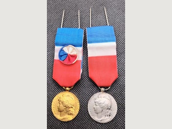 Image 1 of 2