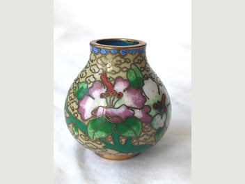 Image 1 of 7