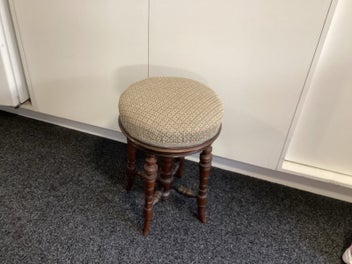 Image 1 of 5