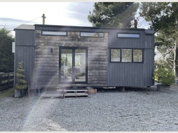 Image 1 of 7