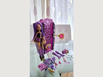 Image 1 of 4