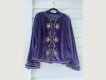 Image 1 of 7