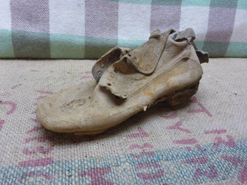 Image 1 of 7