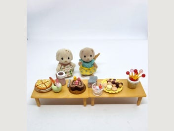 Image 1 of 4