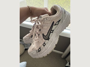 Image 1 of 7