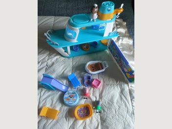 Image 1 of 8