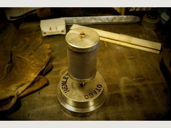 Image 1 of 7
