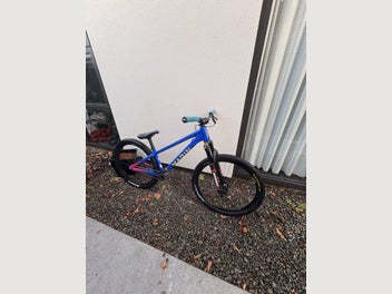 Image 1 of 8
