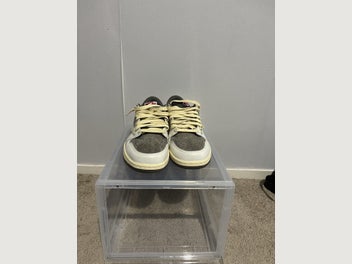 Image 1 of 6