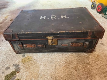 Image 1 of 8