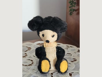 Image 1 of 6