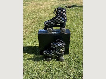Image 1 of 8