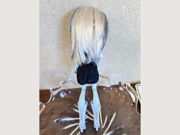 Image 1 of 4