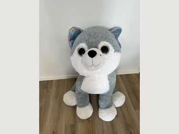 Image 1 of 4