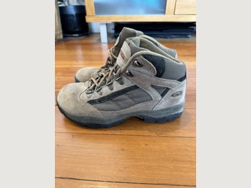 Image 1 of 5