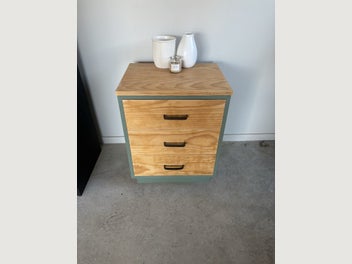 Image 1 of 5