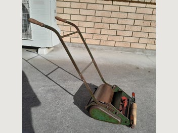 Image 1 of 7