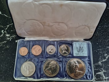 Image 1 of 3
