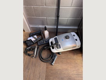 Image 1 of 5
