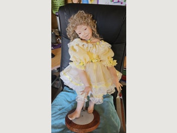 Image 1 of 6