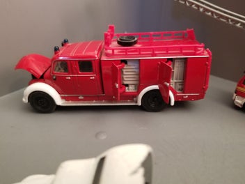 Image 1 of 7