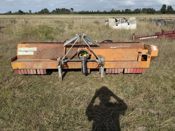Image 1 of 7