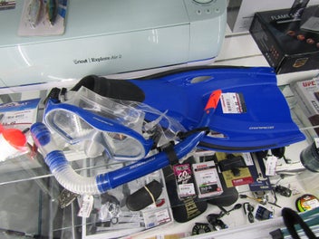 Image 1 of 3