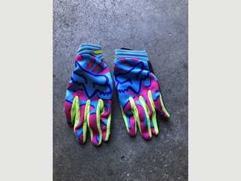 Image 1 of 3