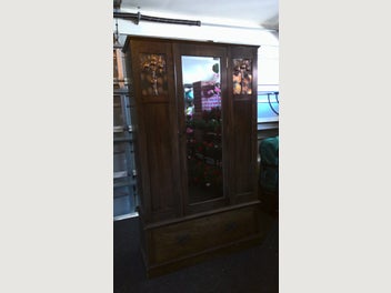 Image 1 of 7