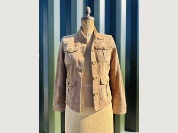 Image 1 of 6
