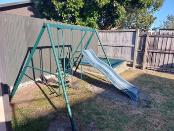 Image 1 of 6