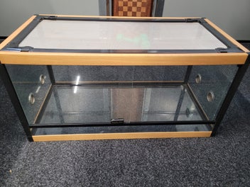Image 1 of 7