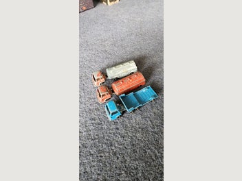Image 1 of 3
