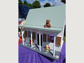 Image 1 of 5