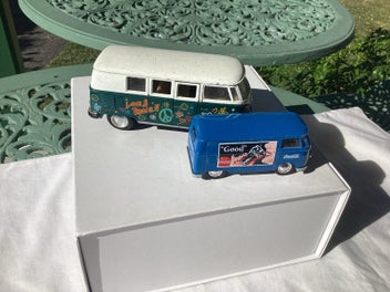 Image 1 of 5