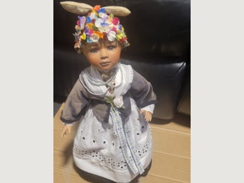 Image 1 of 18