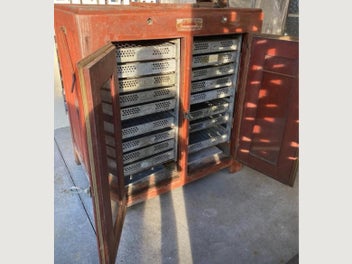 Image 1 of 4