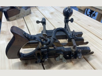 Image 1 of 8