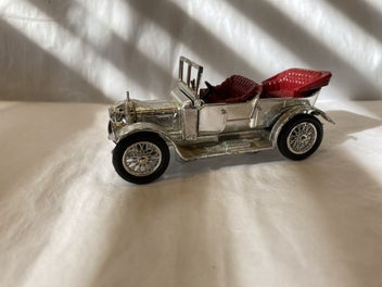 Image 1 of 4
