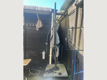 Image 1 of 7
