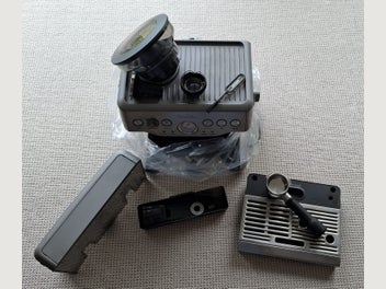 Image 1 of 6