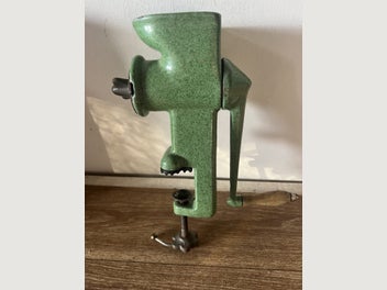 Image 1 of 5