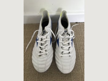 Image 1 of 4