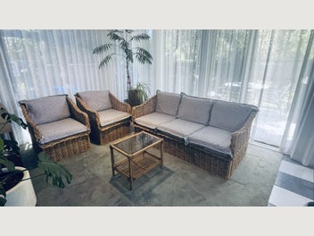 Image 1 of 7