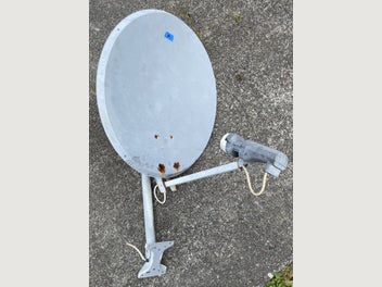 Image 1 of 4