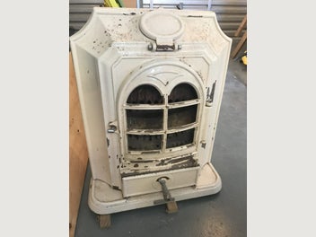 Image 1 of 7
