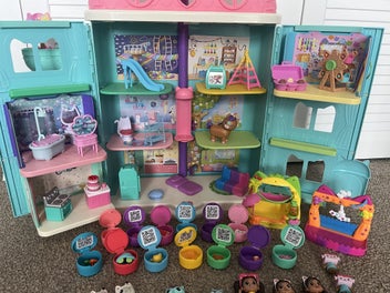 Image 1 of 4