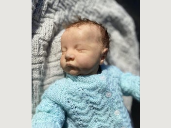 Image 1 of 7